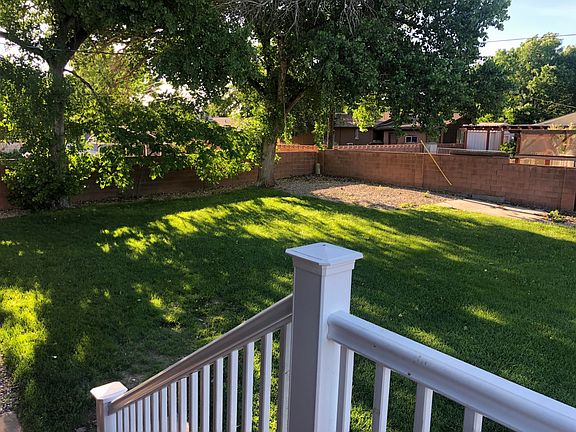 5th image of 2496 W Crestview Dr