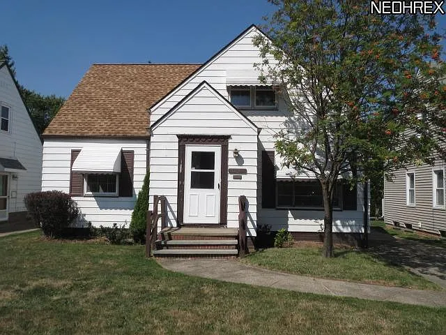 5254 E 105th St photo 1