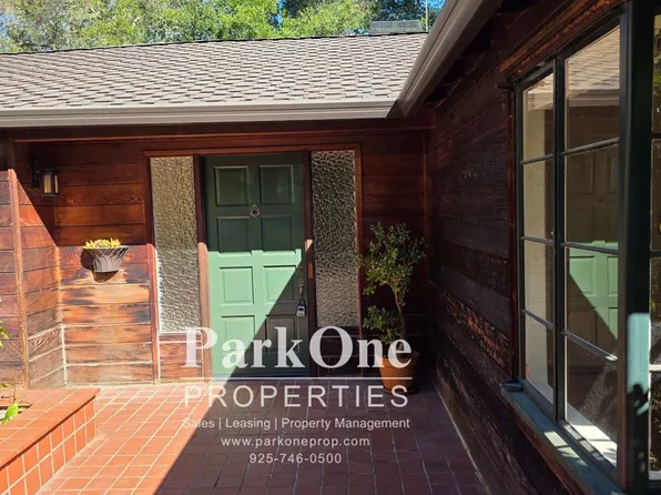 4 Los Dedos Rd, Orinda, CA 94563