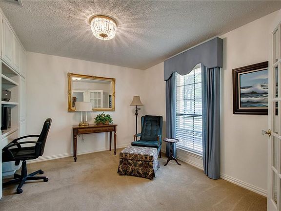 4th image of 1207 Vera Ln