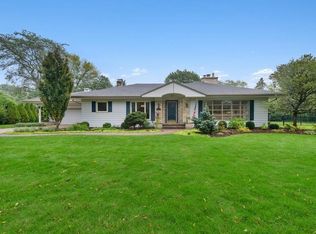 3657 N Bay Dr, Racine, WI 53402