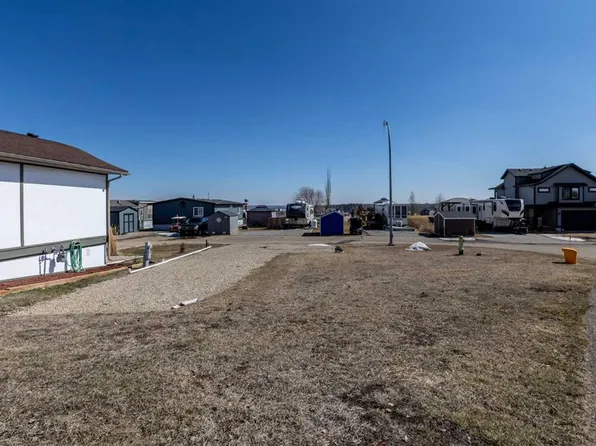 25054 Pine Lake Rd #5042, Red Deer County, AB T0M 1R0