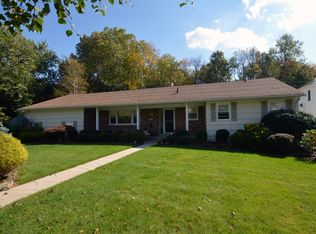 816 Ridgewood Rd, Millburn, NJ 07041