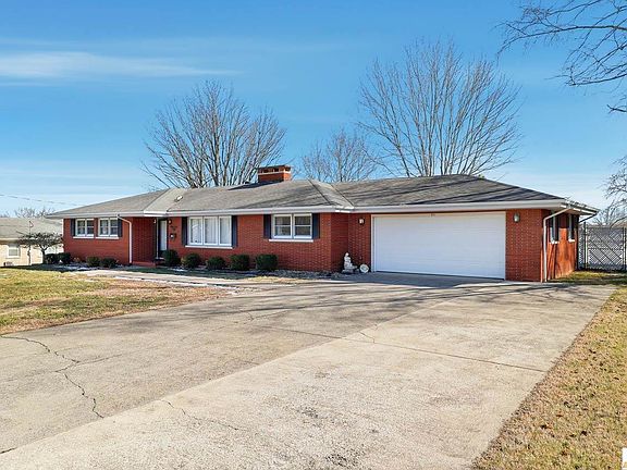 3rd image of 411 Adair Ave