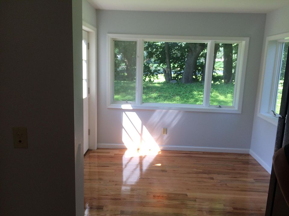2nd image of 4 River St
