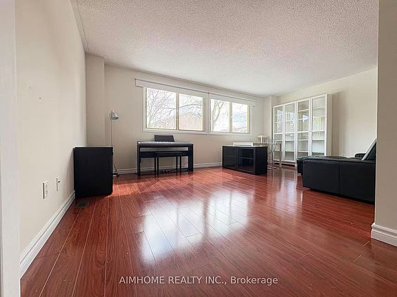2nd image of 20 Townsend Rd #20