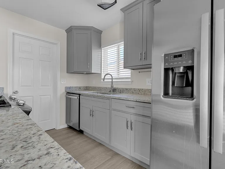 10516 Cuesta Brava Ln — Photo 15