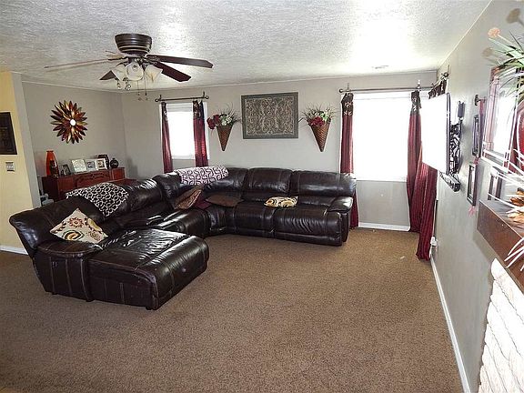 3rd image of 3090 Camille Ln