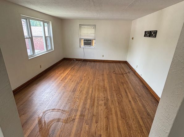 143 1/2 5th Ave