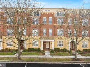 19416 Diamond Lake Dr, Leesburg, VA 20176