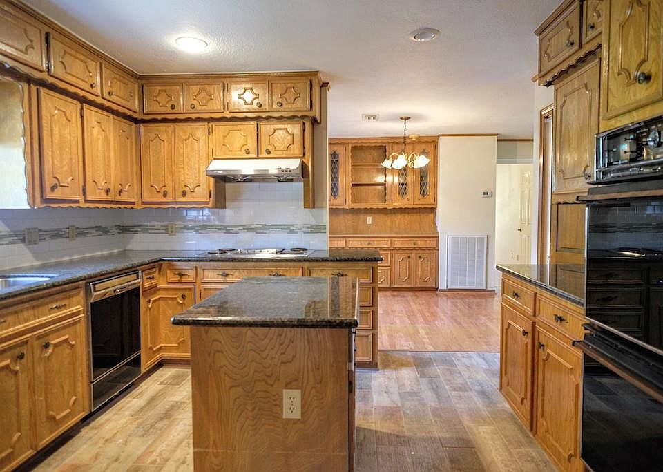 1st image of 1454 Sugar Creek Blvd