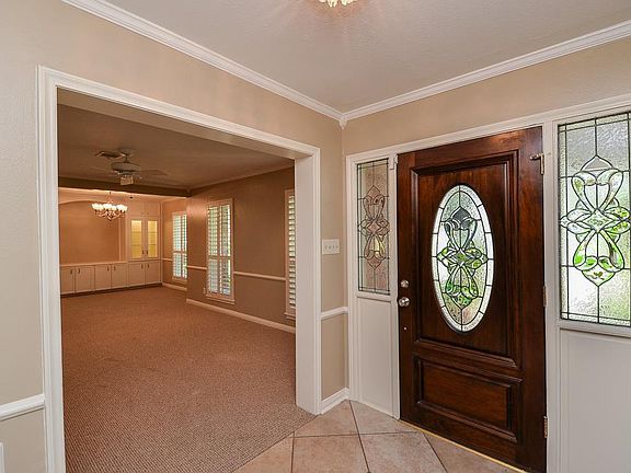 5th image of 815 Olney Oak Dr