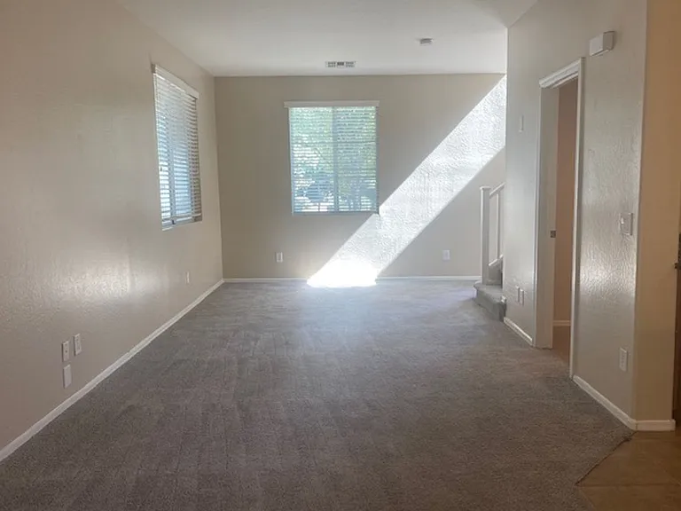 4297 E Carla Vista Dr — Photo 3