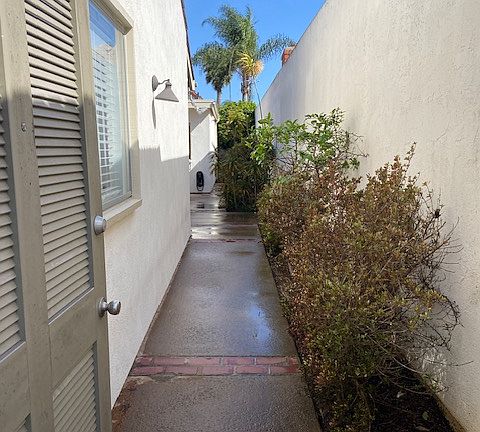 3rd image of 408 Corsair Way