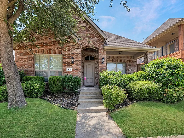 1411 Snowberry Dr — Photo 1