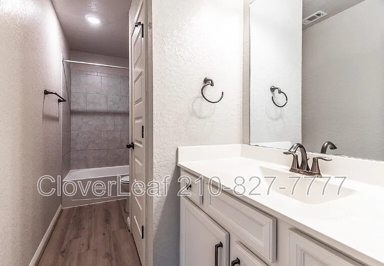 13145 Maridell Park — Photo 37