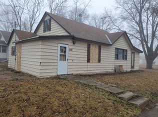 209 Chestnut St, Mondamin, IA 51557