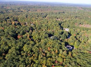 9 Red Oak Dr, Falmouth, ME 04105