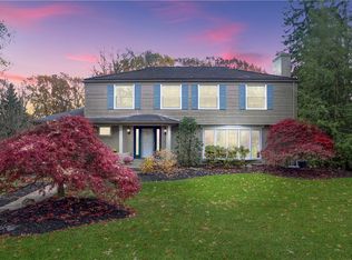 15 Winthrop Rd, Carnegie, PA 15106