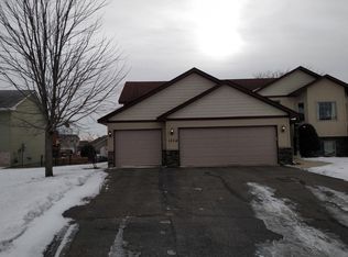 1334 Birch Dr, Mayer, MN 55360