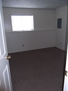 5th image of 234 W 1st S APT 210
