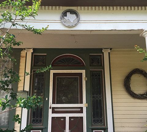 2nd image of 304 E 4th St