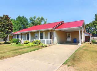 815 W Tropf St, Advance, MO 63730