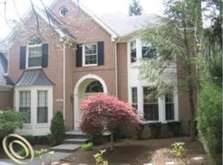16184 Pine Valley Dr, Northville, MI 48168