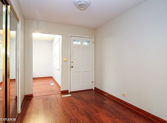 2nd image of 14 Emerson Dr