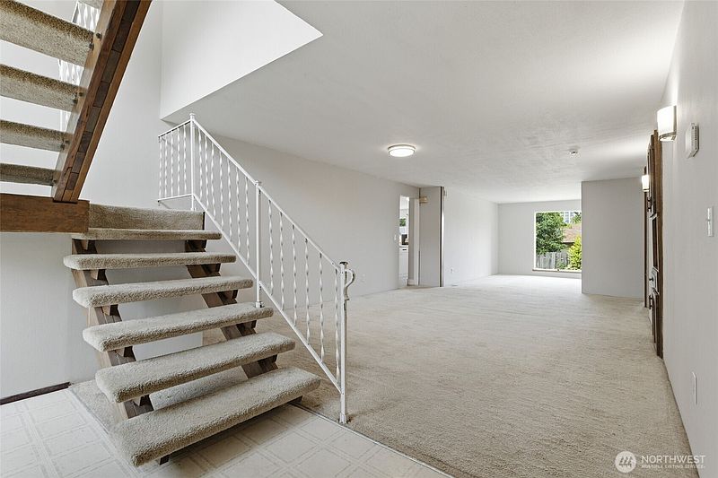3rd image of 2735 26th Street SE
