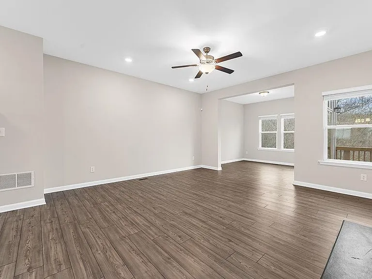 2247 Pink Hawthorn Dr — Photo 14