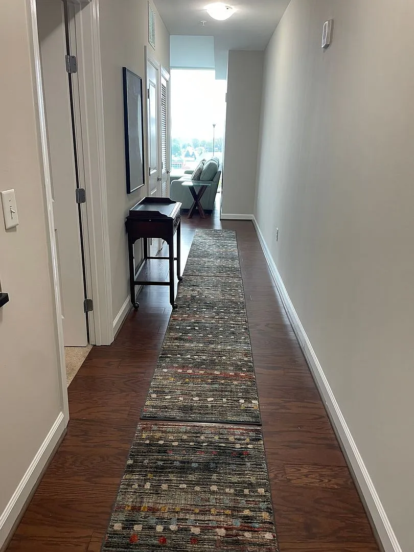 Center Pointe Condo- Furnished One Bedroom In Downtown Greensboro — Photo 2