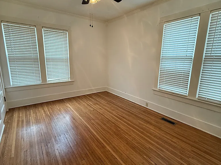 443 Locust Ave SE — Photo 26