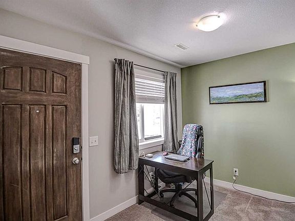 4th image of 170 S Skyview Ranch Rd NE