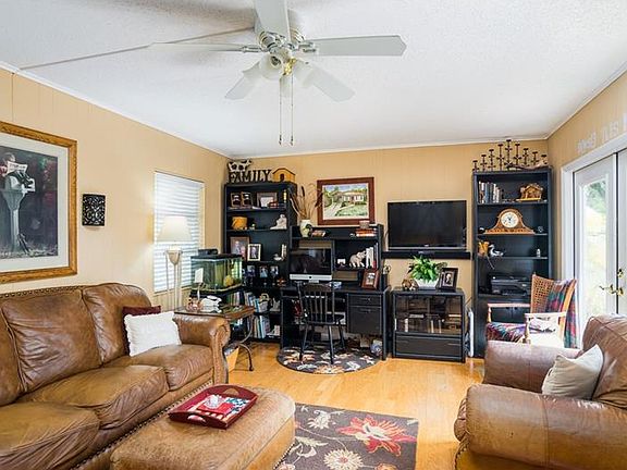 3rd image of 1761 Taylor Ave
