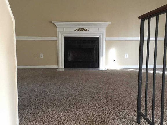 5th image of 2106 W Morgans Bluff Ct