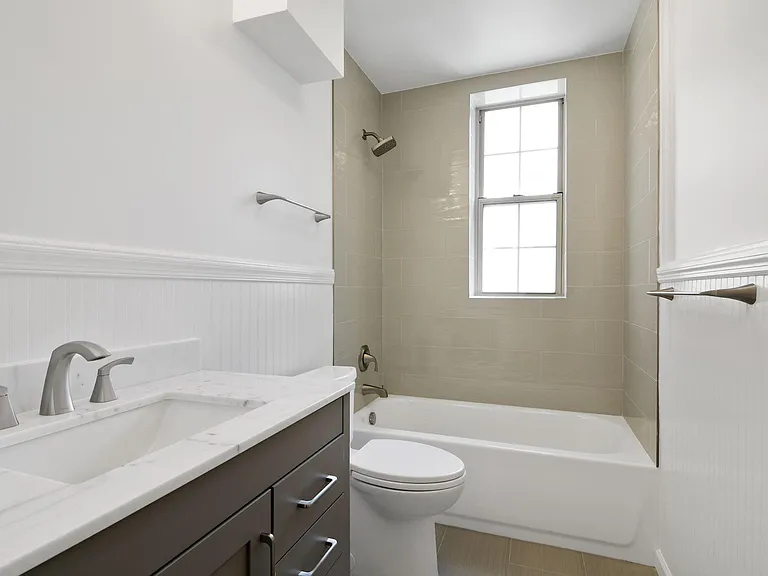 1401 Columbia Rd NW #113 — Photo 13