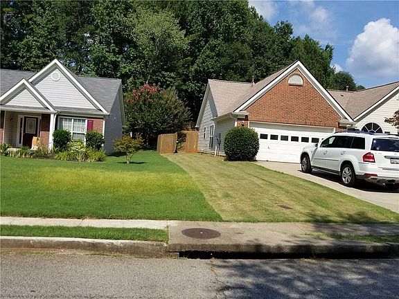 2nd image of 435 Sterling Hill Dr