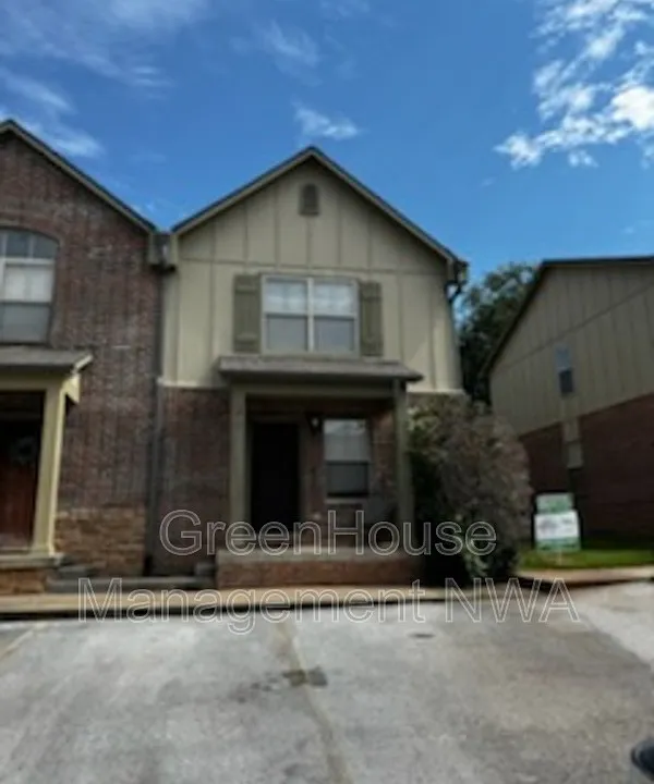 2210 Karrington Rdg