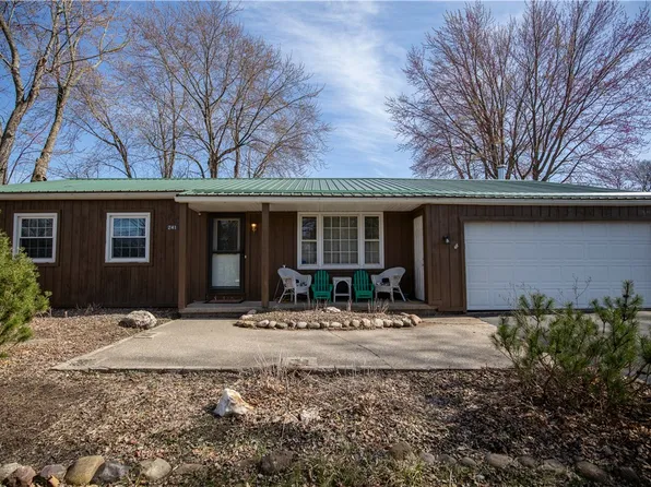 241 Cape Cod Way, Rochester, NY 14623