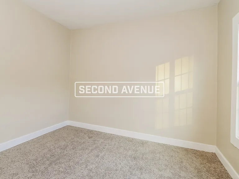 302 Cecil Ave — Photo 13