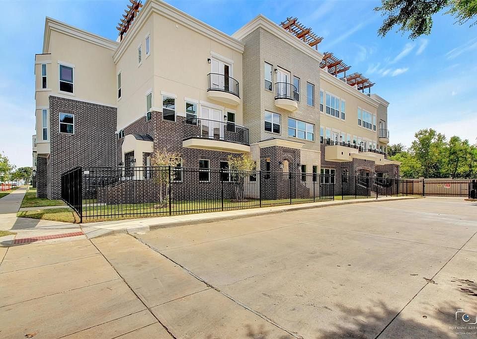 1st image of 1211 Beaconsfield Ln APT 611