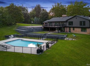 1469 Highmoor Way, Bloomfield Hills, MI 48302