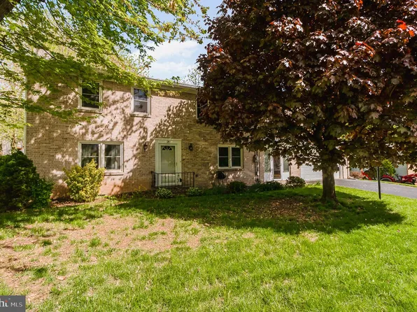 28 Belair Dr, Dillsburg, PA 17019