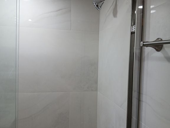 2nd image of 199 Thurton Pl APT 1
