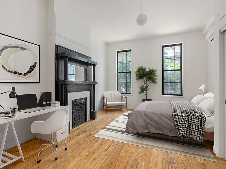 1068 Hancock St #1 — Photo 5