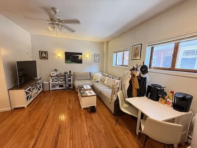 Building Photo - 38 N Bennet St #1