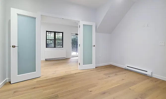 Rented by REAL New York | media 3