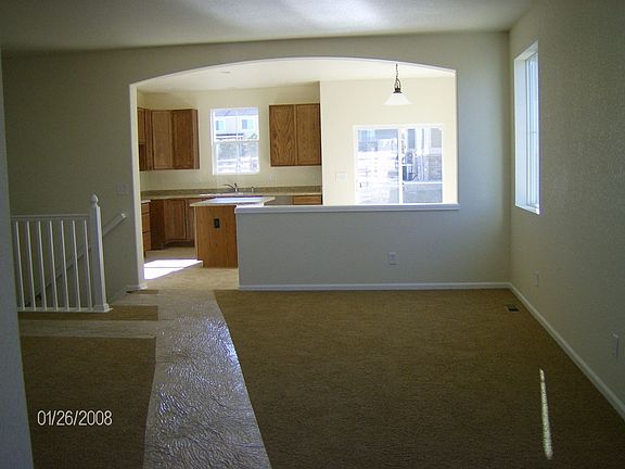Livingroom into diningroom