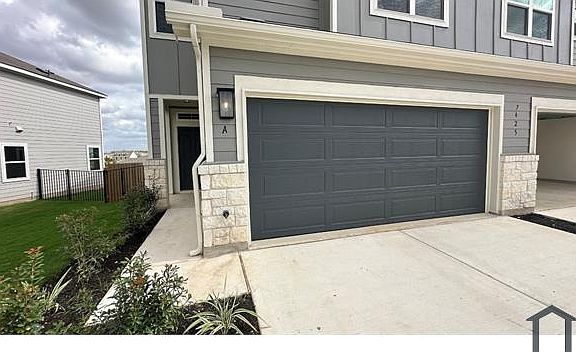 5th image of 7425 Sparkling Light Dr